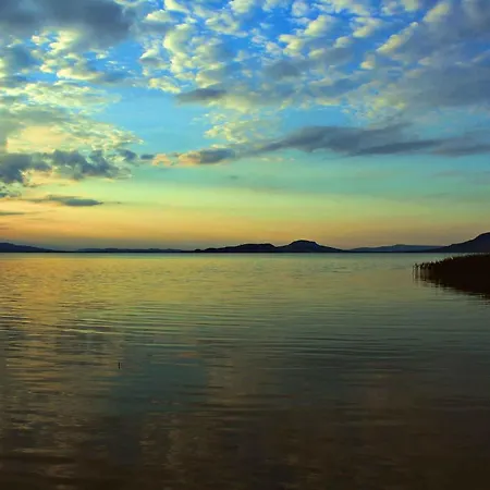 Hébergement de vacances In 18329 *