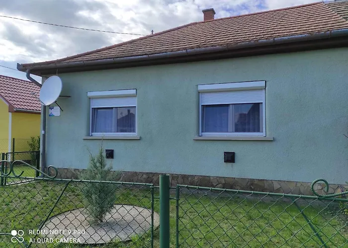 In 18329 別荘 バラトンフェニヴェシュ