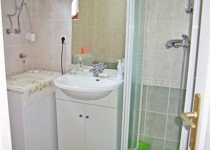 In 18329 Дом отдыха *